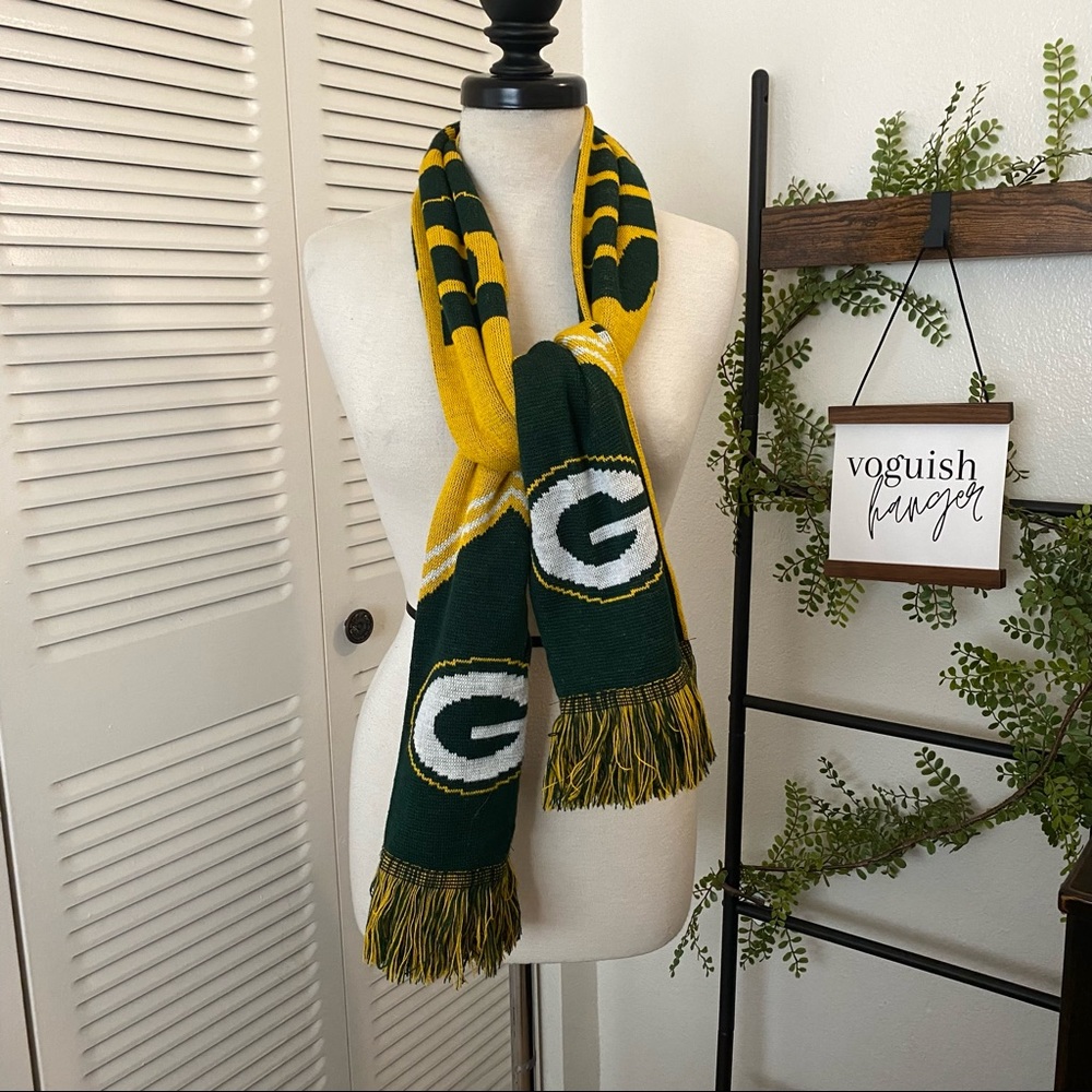 Forever Collectibles|Green Bay Packers Reversible Thematic Scarf